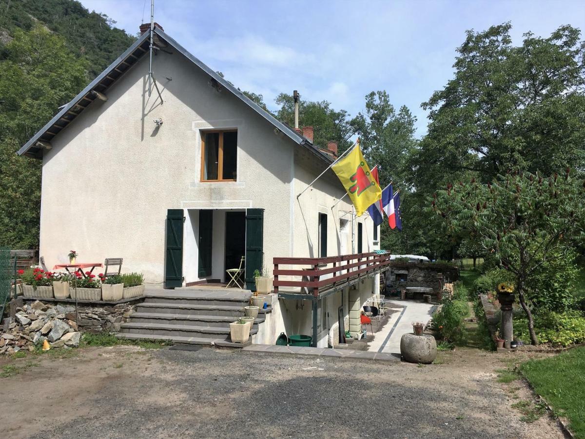 Moulin De La Fayolle Panzió Blot-l'Église Kültér fotó